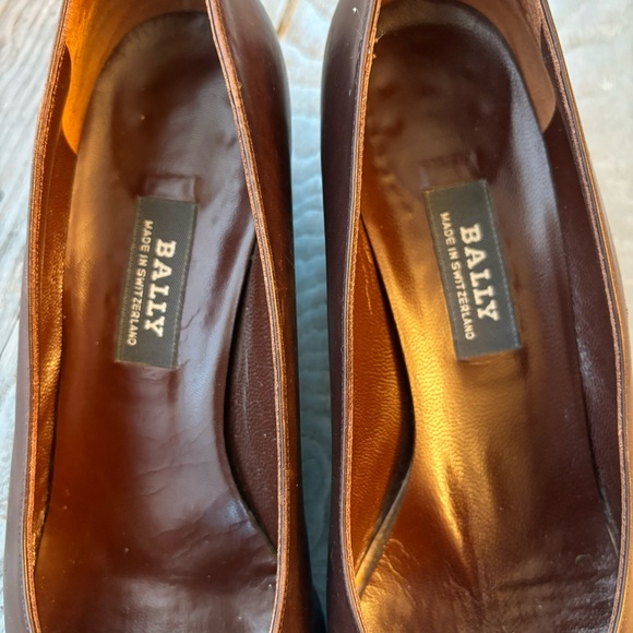 Bally dark brown stacked heel shoes | size 8.5 - Picture 10 of 11